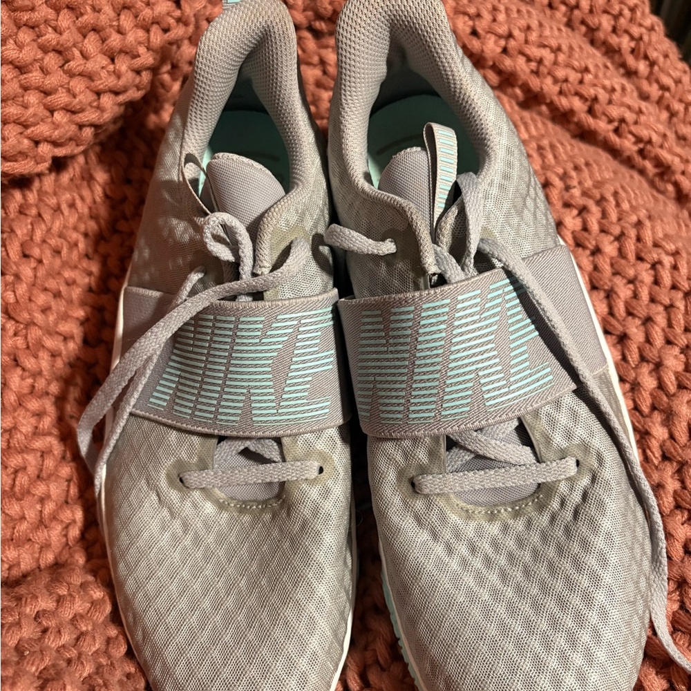 Nike Women's Gray Athletic Shoes